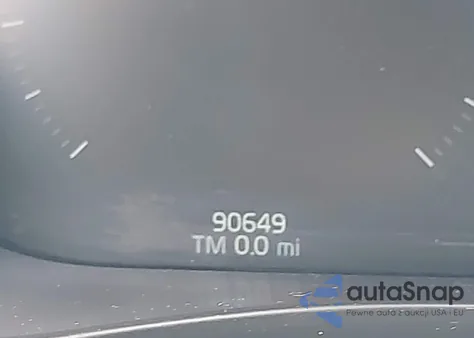 2018 Volvo Xc60 T5 Inscription z USA, uszkodzony, nr VIN YV4102RL2J1040828